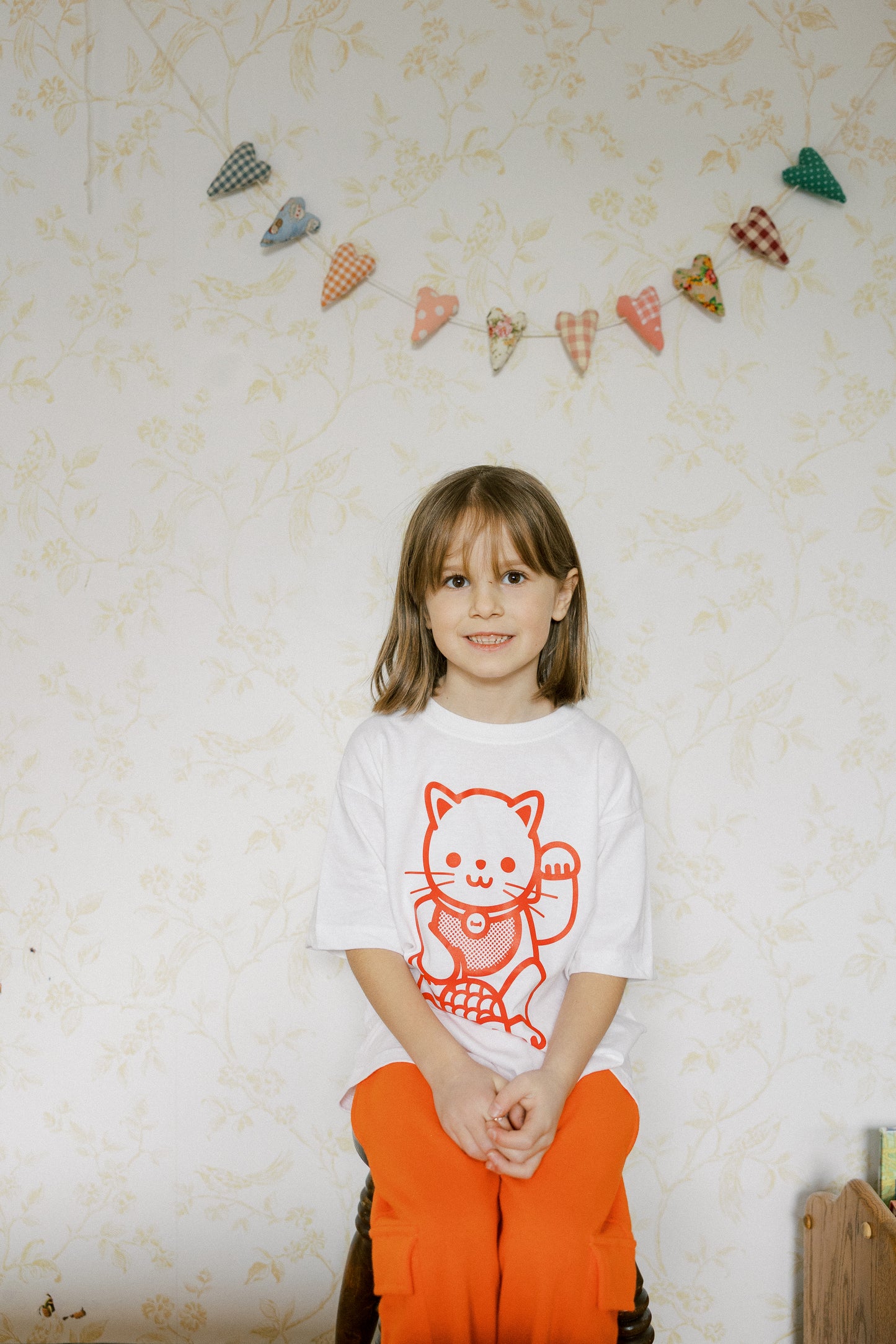 Lucky Cat - Outline - T-shirt