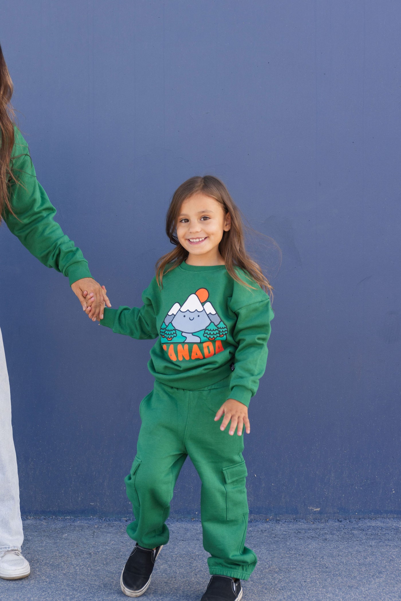 Kawaii Mountains CANADA Sweatshirt - Forest