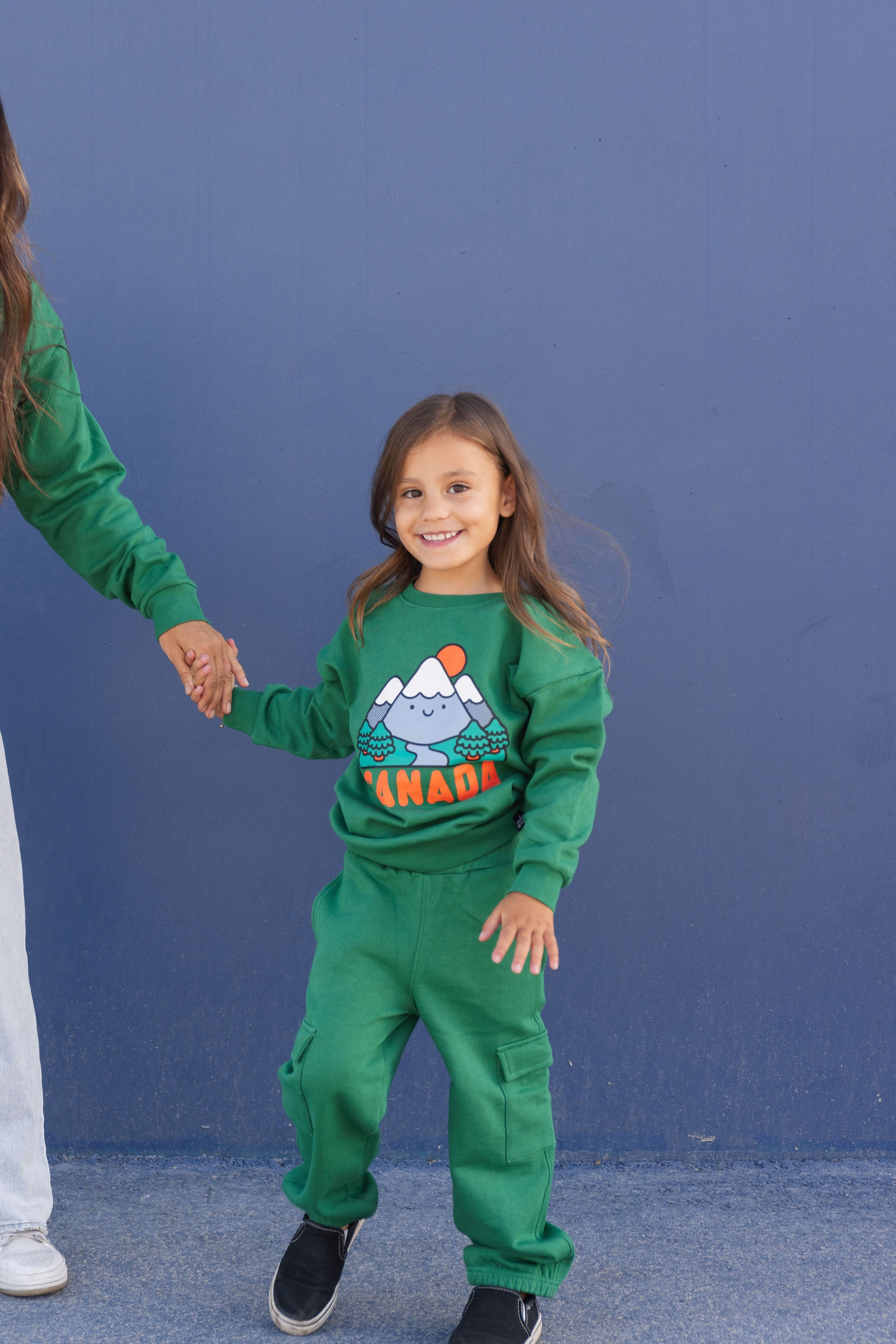 Kawaii Mountains CANADA Sweatshirt - Forest