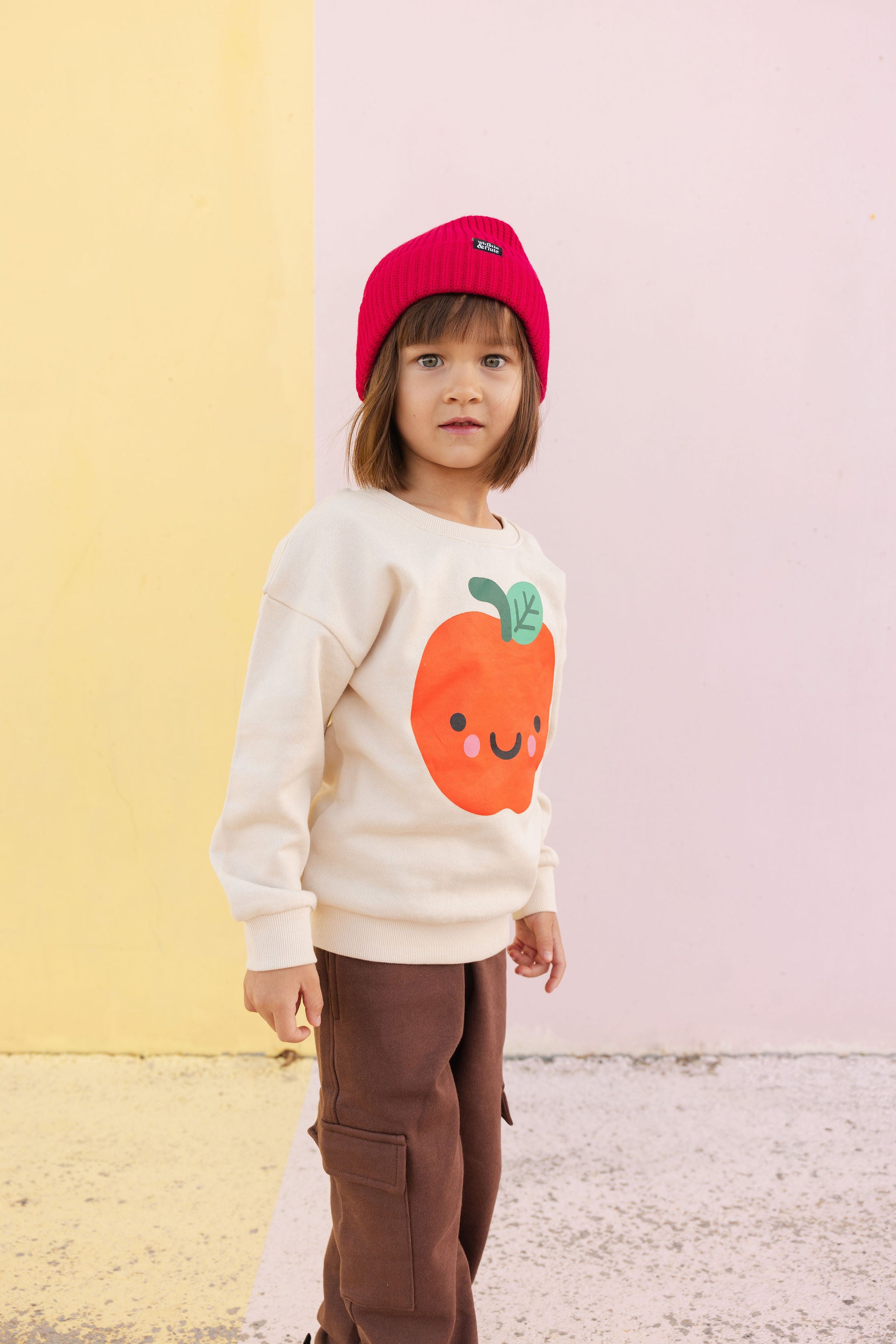 Apple (sweatshirt, joggers, beanie) Bundle