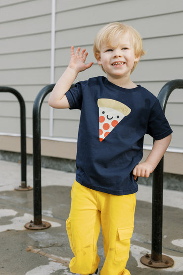 Kawaii Pizza in dusk