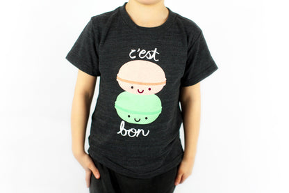 Kawaii C'est Bon Macarons T-Shirt
